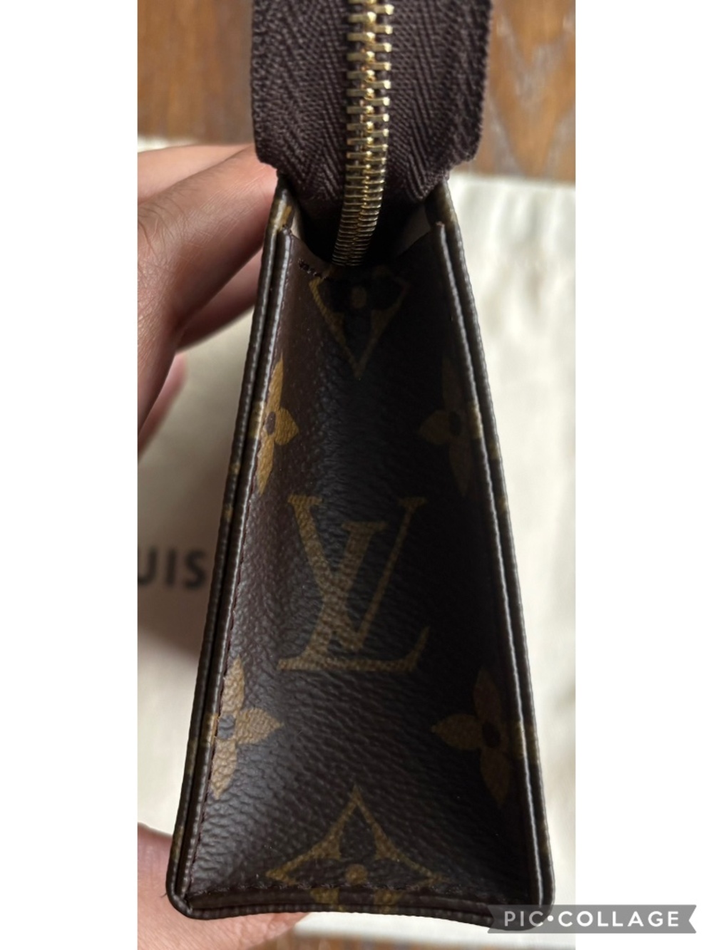 Louis Vuitton Toiletry Pouch 15 - Picture 6 of 10